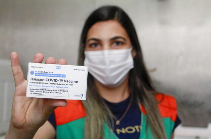 Ceará recebe mais 270,9 mil doses de vacinas contra Covid, o primeiro lote da Janssen