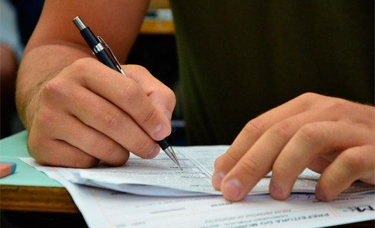 Concursos públicos oferecem mais de 6,5 mil vagas em todo o país