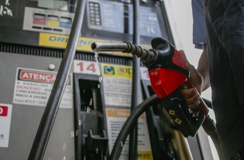 Gasolina já é encontrada no Ceará a R$ 6,12; maior patamar deste ano