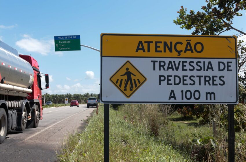 Detran-CE realiza manutenção de sinalizações em rodovias do estado do Ceará