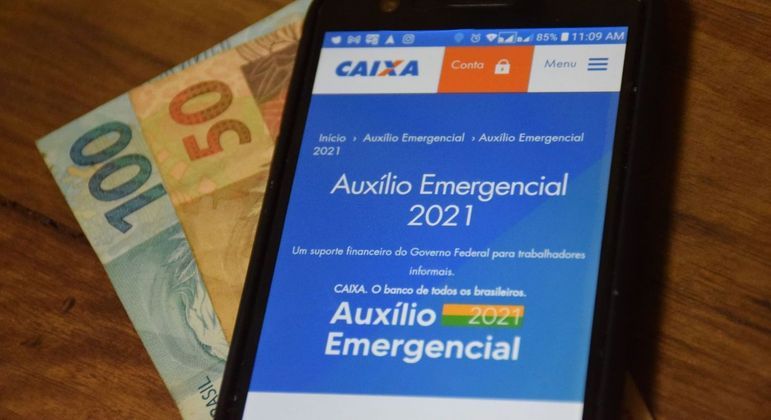 Caixa libera saque do auxílio para 2,3 milhões de trabalhadores