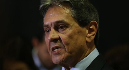 Polícia Federal prende ex-deputado Roberto Jefferson no Rio de Janeiro