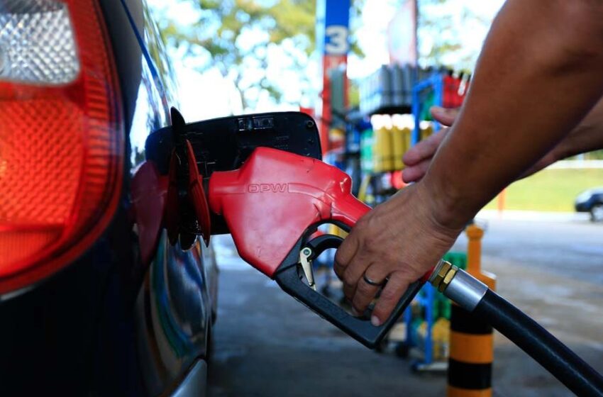GDF propõe redução do ICMS para combustíveis