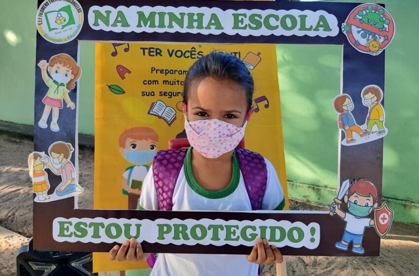  Escolas públicas voltam às aulas presenciais pelo Ceará