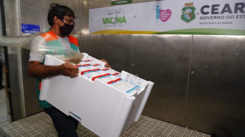 Ceará recebe mais 233 mil doses de vacinas contra a Covid-19
