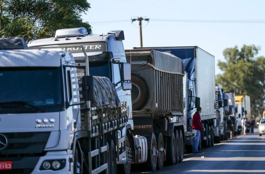 Paralisação dos caminhoneiros: o que se sabe até agora