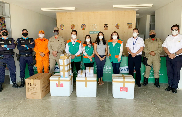 Vacinas adquiridas pelo Ceará junto ao Butantan são distribuídas para 139 municípios