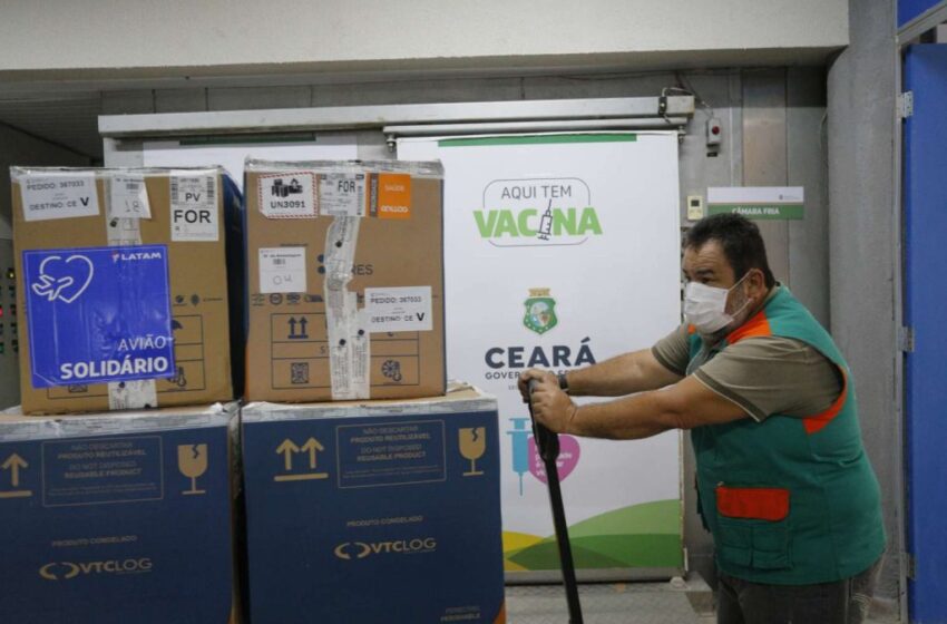 Ceará recebe mais 262 mil doses da Pfizer para vacinação contra a Covid-19