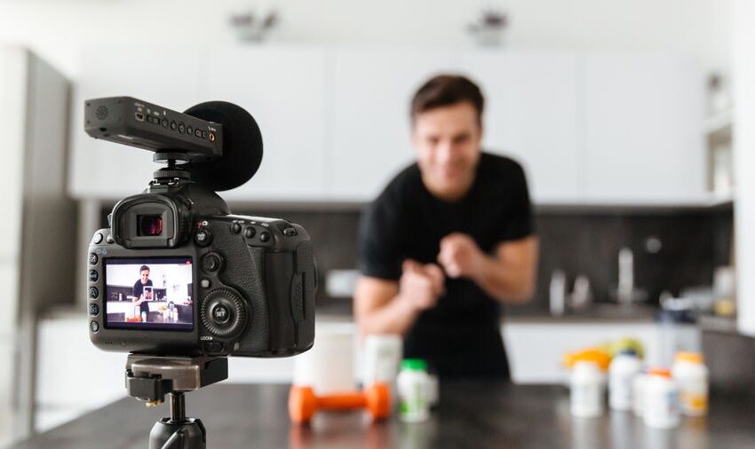 Deputado cearense propõe que youtubers e influencers possam se registrar como MEIs