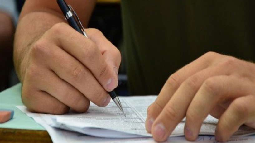  Concursos com inscrições abertas no Ceará somam 656 vagas e salários de até R$ 20,5 mil