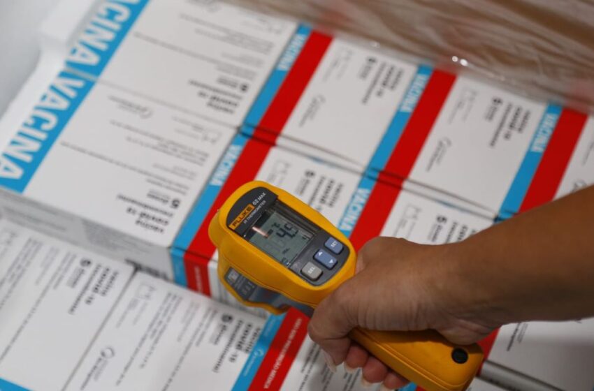  Ceará receberá 293 mil doses de vacinas contra a Covid-19