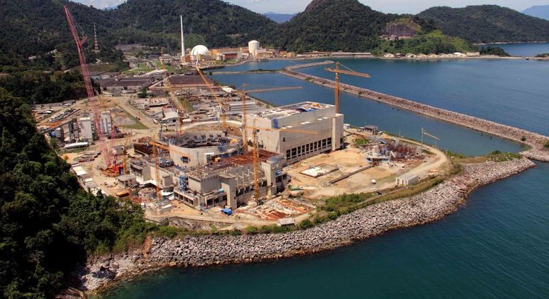 Bolsonaro aprova resolução que define preço da energia em Angra 3