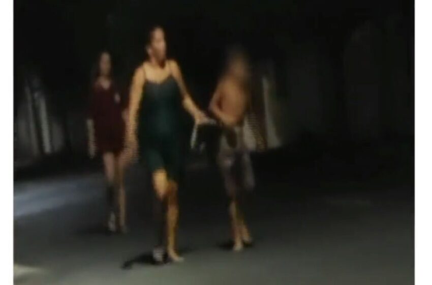  Mãe é presa após amarrar filho com corda na cintura e o agredir em via pública de Camocim