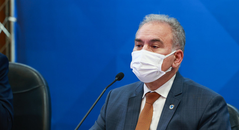  Queiroga espera que pandemia de Covid acabe até março de 2022