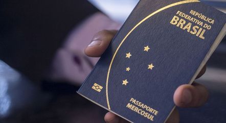  Emissão de passaportes dobra com reabertura das fronteiras