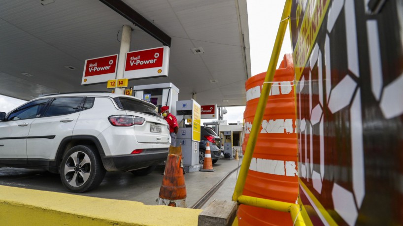  Gasolina comum no Ceará chega ao maior valor médio em 10 semanas