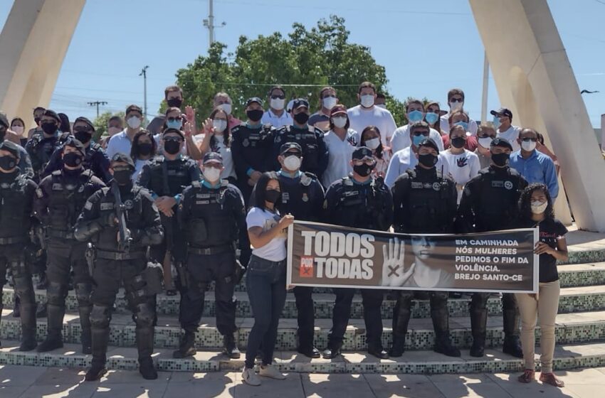 Brejo Santo: Autoridades e população realizam Manifestação contra violência a Mulher.