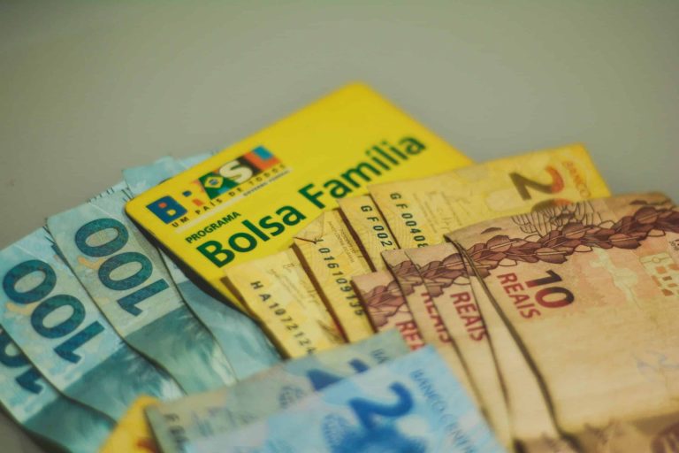 Beneficiários do Bolsa Família devem atualizar o CadÚnico para receber o Auxílio Brasil