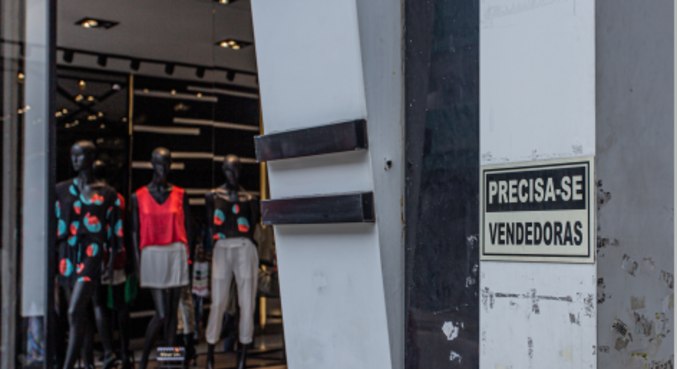 Contratação de temporários cresce 31,5% e supera nível pré-pandemia