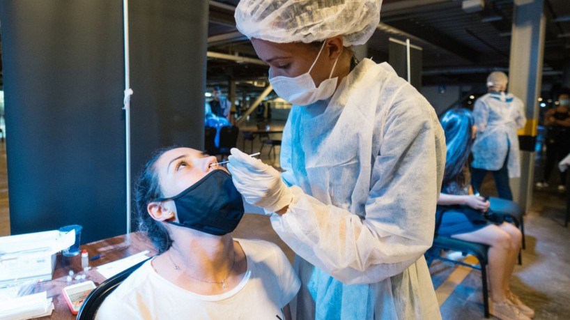  Ceará vive epidemia de síndromes gripais e Influenza A H3N2 prevalece, diz secretária