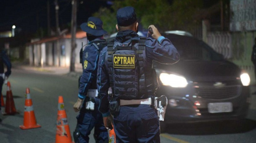  PM reforça patrulhamento de rodovias na operação “Natal Seguro 2021”