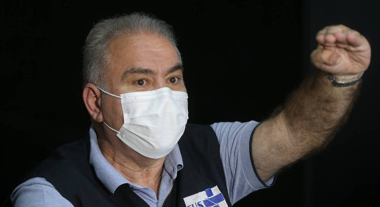 Governo vai autorizar vacinação em crianças com prescrição médica