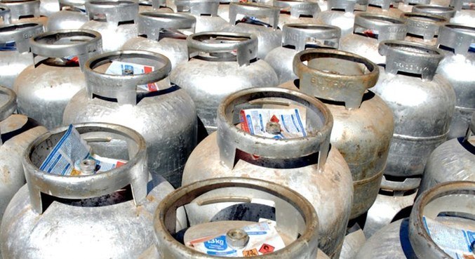 Auxílio-gás começa a ser pago a 108 mil famílias nesta segunda (27)