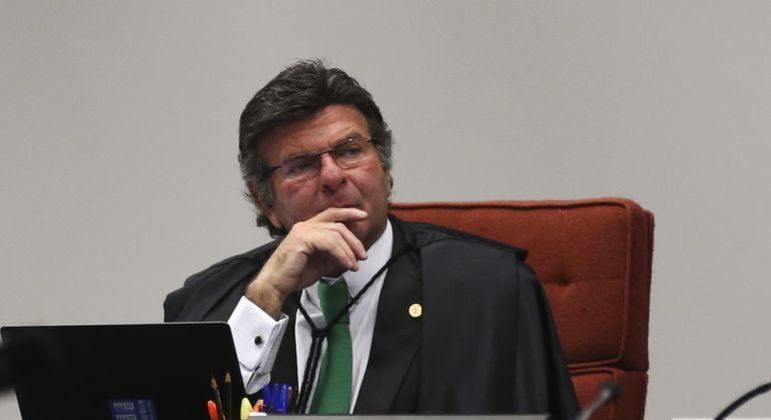 Fux autoriza compra de remédio contra Aids barrado pelo TCU