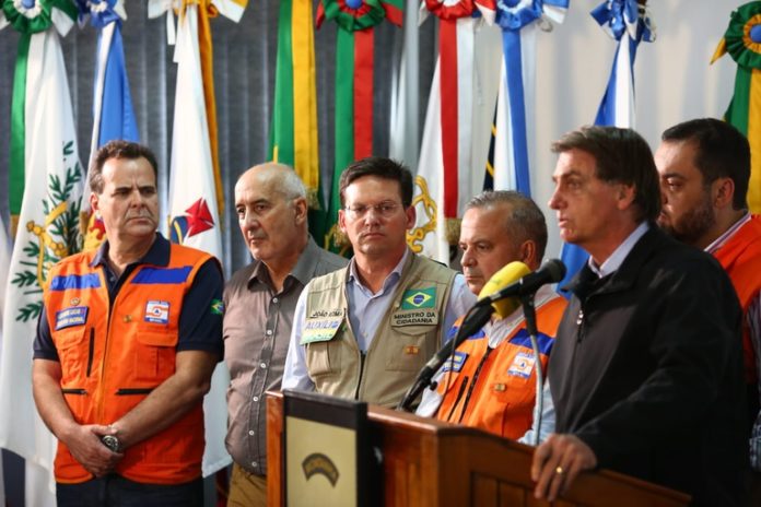 Governo Federal faz sobrevoo em Petrópolis e anuncia novos recursos