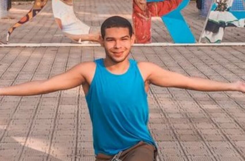  Internet detona Viny após queda ao vivo: “forçado!”