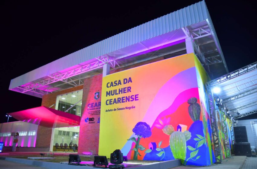  Primeira Casa da Mulher Cearense é inaugurada em Juazeiro do Norte.