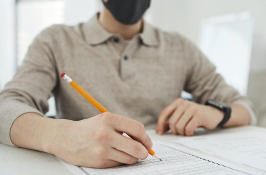  Confira os concursos públicos com vagas abertas no Ceará nesta segunda-feira (7)