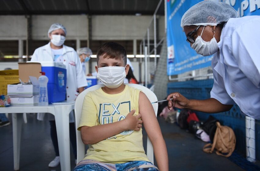  Ceará chega a 500mil crianças vacinadas contra a Covid-19