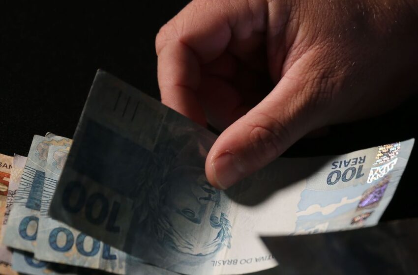  Caixa paga hoje Auxílio Brasil a beneficiários com NIS final 6