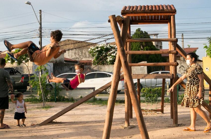  Casos de Covid crescem entre crianças e já são quase metade das novas infecções em abril