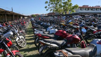  AMC realiza leilão de veículos com mais de 500 lotes e lances a partir de R$ 100