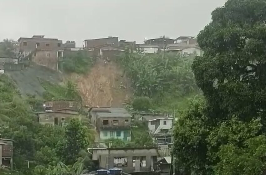  Sobe para 126 o número de mortes após chuvas em Pernambuco