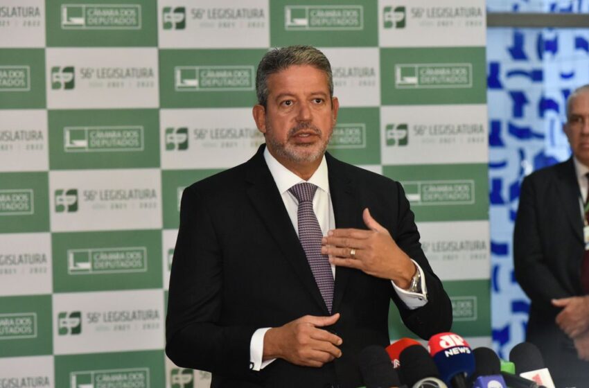  Câmara deve votar PECs para redução do preço de combustíveis até julho