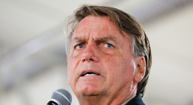  TJ de SP multa Bolsonaro em R$ 100 mil por ofender jornalistas