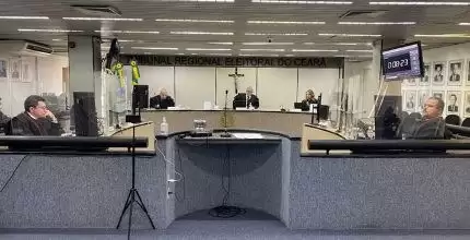  TRE-CE cassa diploma de prefeito e vice de Iguatu por abuso de poder político