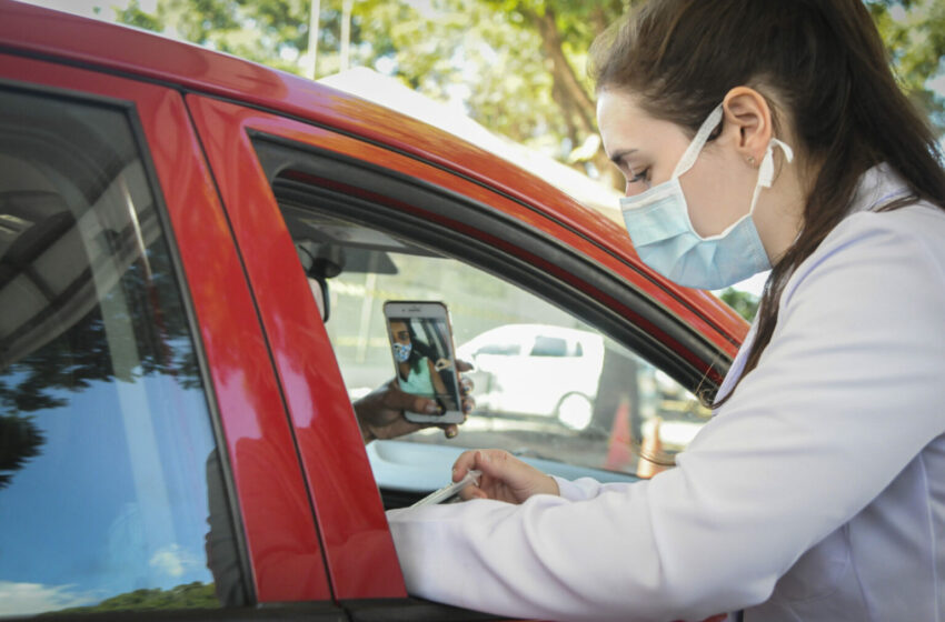  Brasil tem 44,8% da população total imunizada com dose de reforço contra a covid