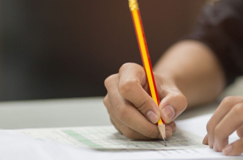  Concursos públicos com vagas abertas no Ceará têm salários de até R$ 13,6 mil.