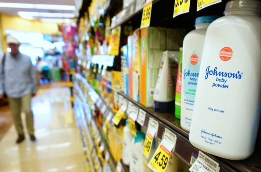  Johnson & Johnson suspende venda de talco para bebês a partir de 2023