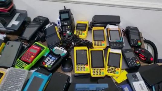  PF investiga grupo por furtar informações de cartões em sites de compras no Ceará