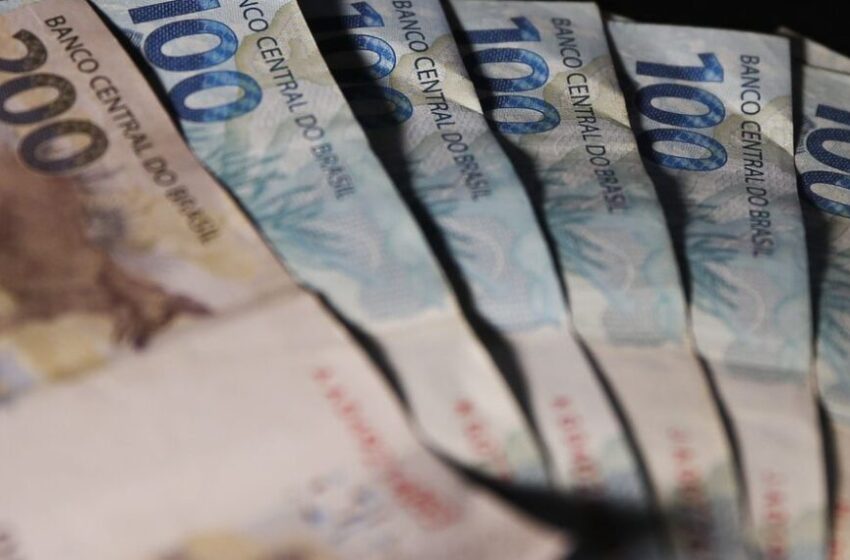  Auxílio Brasil é pago hoje a beneficiários com NIS final 4