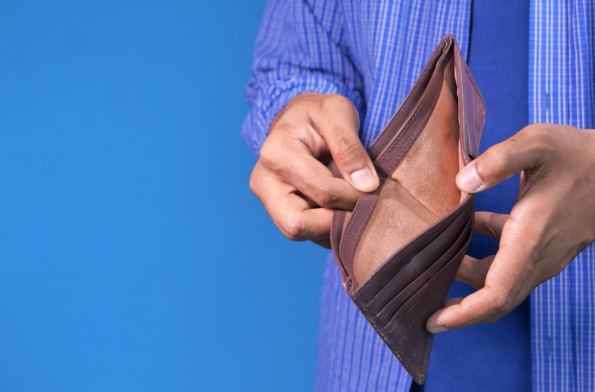  Número de empresas fechadas sobe quase 25% em um ano.