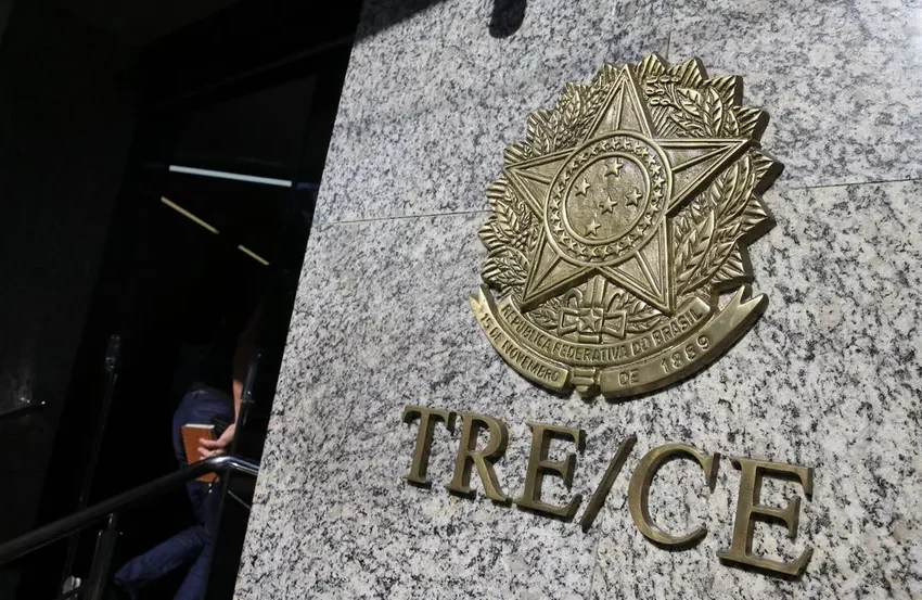  TRE-CE investiga quem autorizou ação da PF no Governo do Ceará sem precisar.