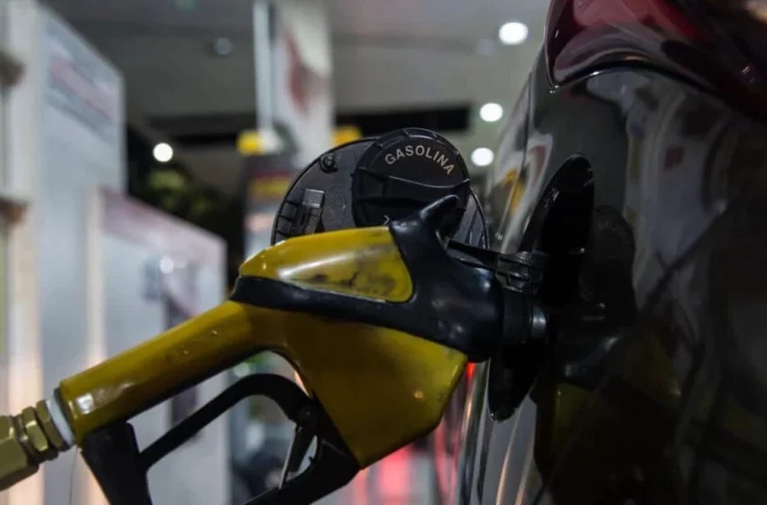  Preço da gasolina sobe em postos de Fortaleza, mesmo sem reajuste da Petrobras.