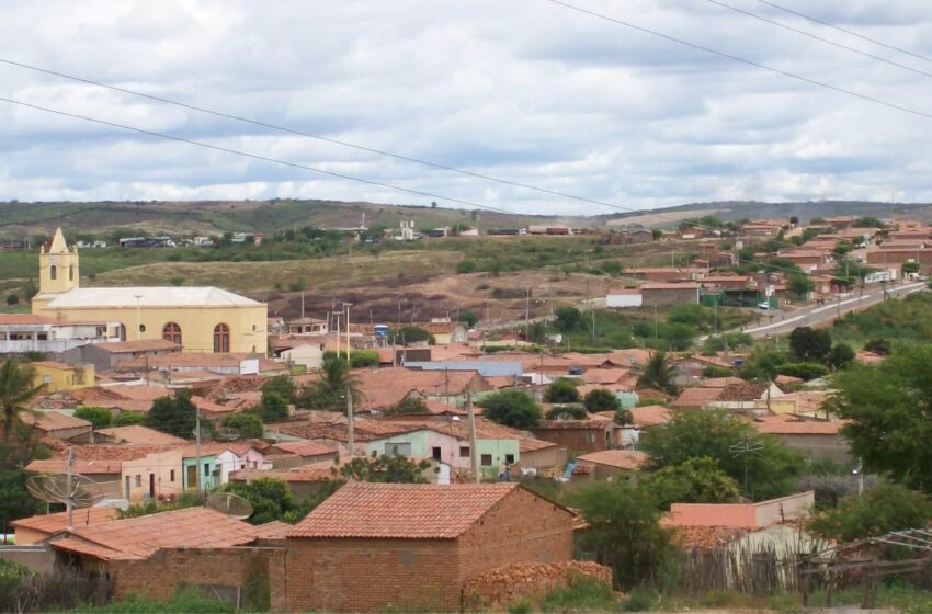  Penaforte: Moradores da Zona Rural cobram por falta de agua.