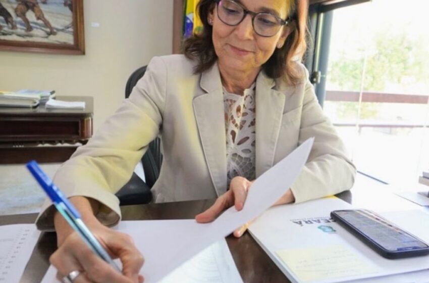  Expediente nos órgãos estaduais será alterado em dias de jogos do Brasil.